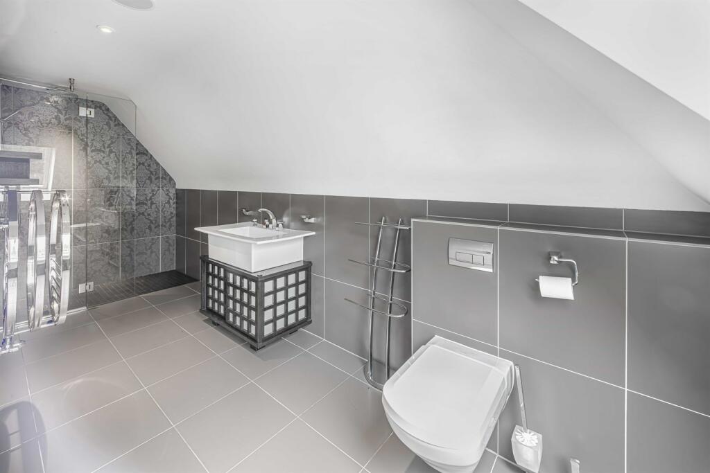 6 bedroom detached house for sale in Springwood, Chapel Lane, Hale Barns, WA15